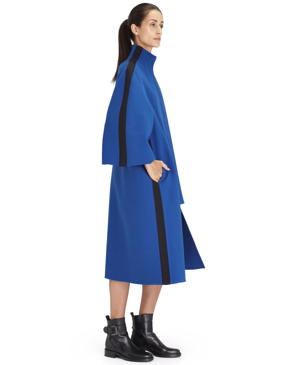 Manteau long en laine stretch de couleur indigo,Lanvin – Prix € 2 990