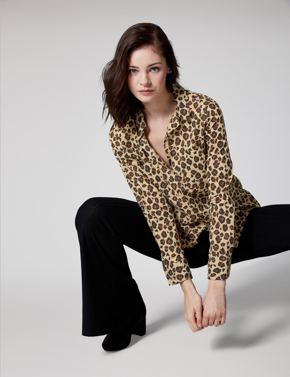 chemise léopard beige et noire Jennyfer prix 12,99 €